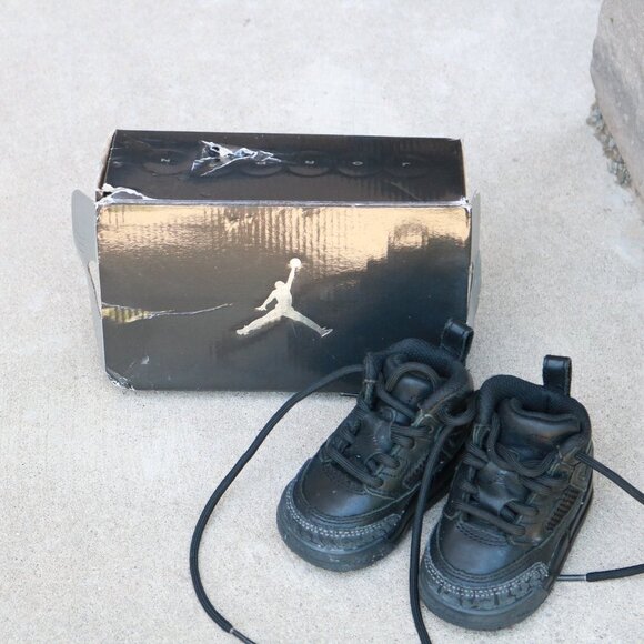 Nike Air Jordan Sneakers Baby Size 3 - Picture 3 of 8